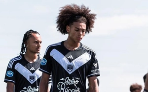 Tiền vệ Việt kiều sinh năm 2007 chơi bóng ở Pháp đang gây sốt là ai?