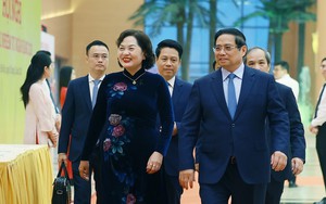 Thủ tướng Phạm Minh Chính: Ngành Ngân hàng thực hiện 8 nhiệm vụ trọng tâm, cùng đất nước phát triển