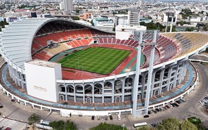 Truyền thông Thái Lan đồng loạt đưa tin việc sân Rajamangala bị chê tơi tả ở SEA Games 2025