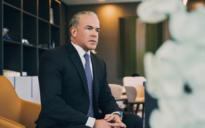 Chủ tịch Miss Universe bị phong tỏa tài khoản vì cuộc điều tra về ma túy