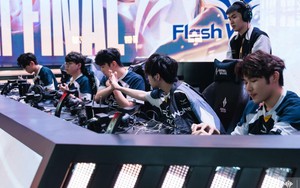 AIC 2025: Lội ngược dòng cảm xúc trước đại diện RPL, Flash Wolves tiến vào chung kết tổng 