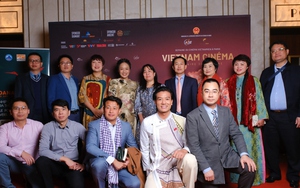 Dàn sao hội tụ trên thảm đỏ Tuần lễ Điện ảnh Việt Nam – Hành trình ánh sáng