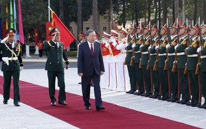 Tổng Bí thư dự Lễ kỷ niệm 80 năm Ngày truyền thống Quân khu 9