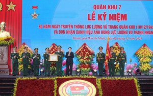 Chủ tịch nước dự Lễ kỷ niệm 80 năm Ngày truyền thống Quân khu 7