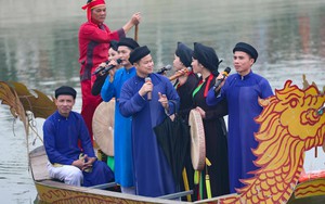 Báo Bỉ ca ngợi Lễ hội Lim với sắc màu và văn hóa dân gian đặc sắc