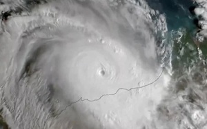 Siêu bão Zelia với sức gió hủy diệt đổ bộ vào Australia