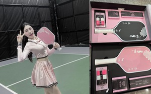 Em gái Văn Toàn khoe bộ vợt pickleball đặc biệt cho các cặp đôi dịp Valentine