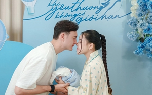 Thủ môn Đặng Văn Lâm cùng vợ Yến Xuân hạnh phúc ngày đón 'quý tử', nhận ngàn lời chúc mừng