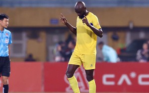 3 HLV bị cấm chỉ đạo tại vòng 14, CLB Quảng Nam ‘từ chối’ trọng tài FIFA