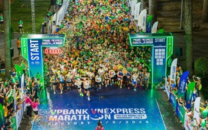 Hơn 12 nghìn người tham gia giải chạy đêm lớn nhất Việt Nam