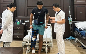 Xuân Son, Tấn Tài báo tin cực vui cho HLV Kim Sang-sik