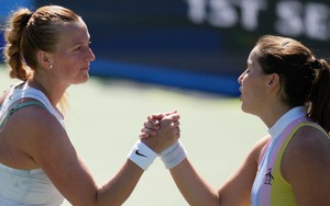 Tay vợt nữ số 2 thế giới từng 2 lần vô địch Wimbledon tái xuất sau khi làm mẹ và nhận thất bại