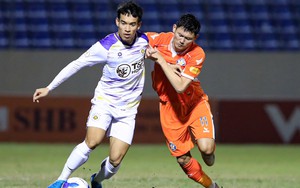 Bình luận viên Quang Huy: 'Nhóm cuối bảng V-League phải vượt khó'