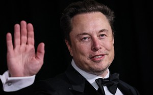 Mất 52 tỷ USD, tỷ phú Elon Musk vẫn giàu nhất thế giới