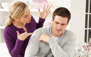 Phụ nữ nói nhiều hơn đàn ông sau 25 tuổi