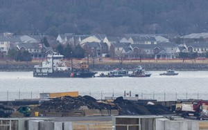 Tai nạn máy bay tại Mỹ: Truy xuất dữ liệu radar, thu thập hộp đen