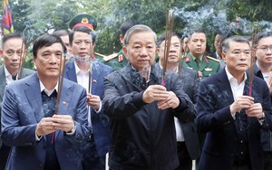 Tổng Bí thư Tô Lâm dâng hương tưởng niệm các Vua Hùng
