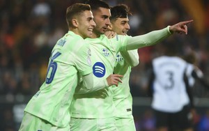 Cựu sao trẻ Man City lập hat-trick, Yamal tiếp tục ghi bàn. Barcelona thắng kiểu 'bàn tay nhỏ'