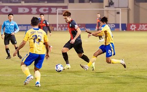 Tin nóng bóng đá Việt 10/2: Văn Lâm mong Hoàng Đức không bị chấn thương nặng; Công Phượng nghỉ thi đấu 2 tháng