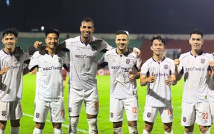 Sau khi giành Quả bóng vàng, Tiến Linh tạo bước ngoặt giúp đội nhà chiến thắng