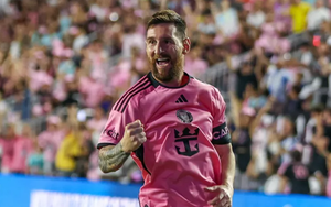 Messi ghi bàn phút chót giúp đội nhà vào tứ kết giải đấu danh giá