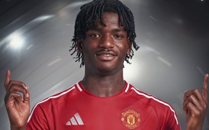 Viên ngọc thô của MU đã chơi thế nào trong trong ngày đầu ra mắt?