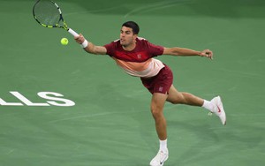 Alcaraz, Medvedev bị loại sốc ở bán kết Indian Wells 2025