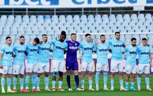 Đội bóng mặc niệm nhầm cho cầu thủ vẫn còn sống