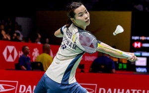 Thùy Linh thua tay vợt xếp dưới 44 bậc trên bảng xếp hạng thế giới, bị loại sớm ở giải Thụy Sĩ mở rộng