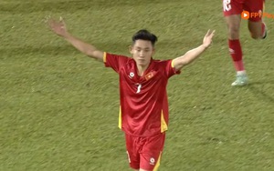 Lập siêu phẩm vào lưới Campuchia, Hai Long tiếp tục thói quen ghi những bàn thắng quan trọng