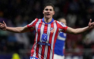 Julian Alvarez: Đã sẵn sàng giăng tơ bắt “Kền kền”!