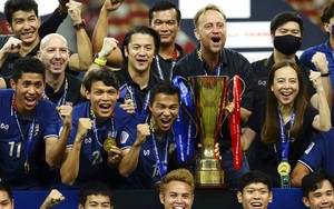 Báo Thái Lan tung tin HLV vô địch AFF Cup 2 lần có thể rời V-League