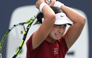 Tay vợt 19 tuổi Đông Nam Á bật khóc khi giành chiến thắng lịch sử trước nhà vô địch Australia Open