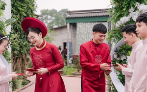 Vợ xinh như hoa khôi của tuyển thủ U22 Việt Nam gây sốt