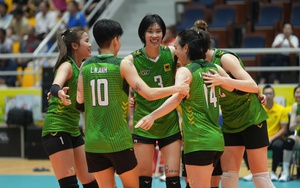 'Nóng' từ sân đấu tới khán đài tại giải bóng chuyền vô địch quốc gia