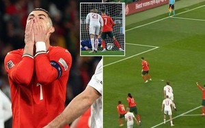 Bruno Fernandes ăn mừng trước cả khi Ronaldo sút penalty nhưng nhận cái kết đắng 