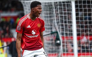 Tài năng 17 tuổi gây ấn tượng mạnh dù MU thua ở Cúp FA, được Rooney khen ngợi