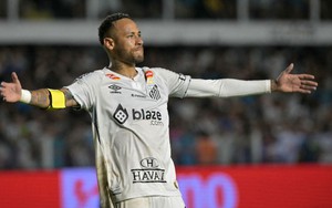 Neymar lập siêu phẩm đá phạt từ góc siêu hẹp, chạy đà hoàn hảo cho ngày trở lại tuyển Brazil
