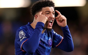 Vụ Jadon Sancho: Chelsea muốn trả, MU không chào đón