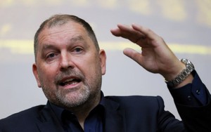 Sắp có 7 cầu thủ nhập tịch, HLV người Úc tuyên bố muốn thắng ĐT Việt Nam, nói thật lòng về sức mạnh của thầy trò Kim Sang Sik   