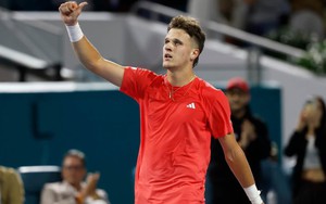 Đánh bại huyền thoại Djokovic, thần đồng Jakub Mensik vô địch Miami Masters cực ấn tượng