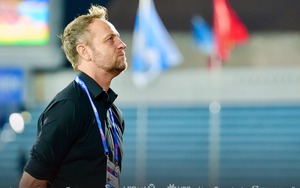 Sau khi bị HLV Polking nhắc khéo, một SVĐ ở V-League đã được cải tạo nhanh chóng