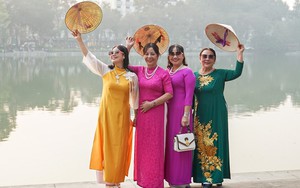 Tuần lễ Áo dài 2025: Áo dài trong đời sống đương đại