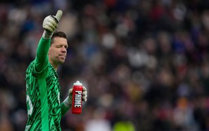 Szczesny: Từ bãi biển đến người hùng Barca