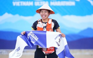 ‘Nữ hoàng chạy đường mòn’ Việt Nam vô địch giải siêu marathon 2025 với thành tích ấn tượng