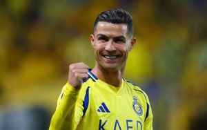Ronaldo tiếp tục 'nổ súng', tiến gần tới cột mốc chưa cầu thủ nào làm được trong lịch sử bóng đá