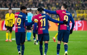 Ở Barcelona, Raphinha là 'quân hậu' trong tay Hansi Flick