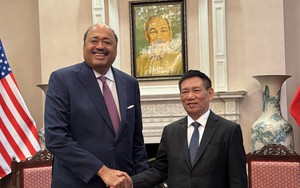 Phó Thủ tướng Hồ Đức Phớc làm việc với lãnh đạo tập đoàn Microsoft