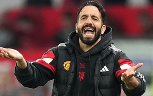 Cafe đầu tuần: Chỉ một cầu thủ lớn cứu vớt được Man United?