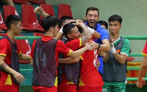 ĐT Việt Nam bất ngờ thắng đậm đội bóng hạng 7 thế giới